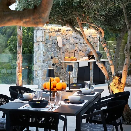 Magnificent Crete 4 Bedrooms Anthos Two Large Private Pools Jacuzzi Bbq Close To The Rethymno *