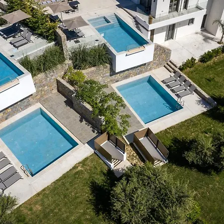 Magnificent Crete 4 Bedrooms Anthos Two Large Private Pools Jacuzzi Bbq Close To The Rethymno