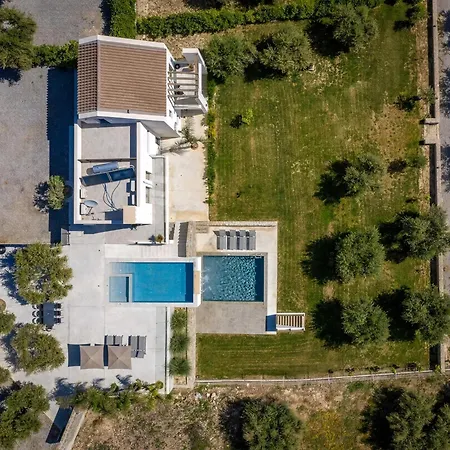 Magnificent Crete 4 Bedrooms Anthos Two Large Private Pools Jacuzzi Bbq Close To The Rethymno